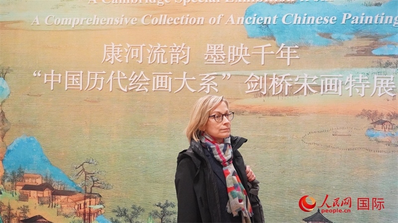 宋畫特展吸引英國(guó)學(xué)者。徐量攝