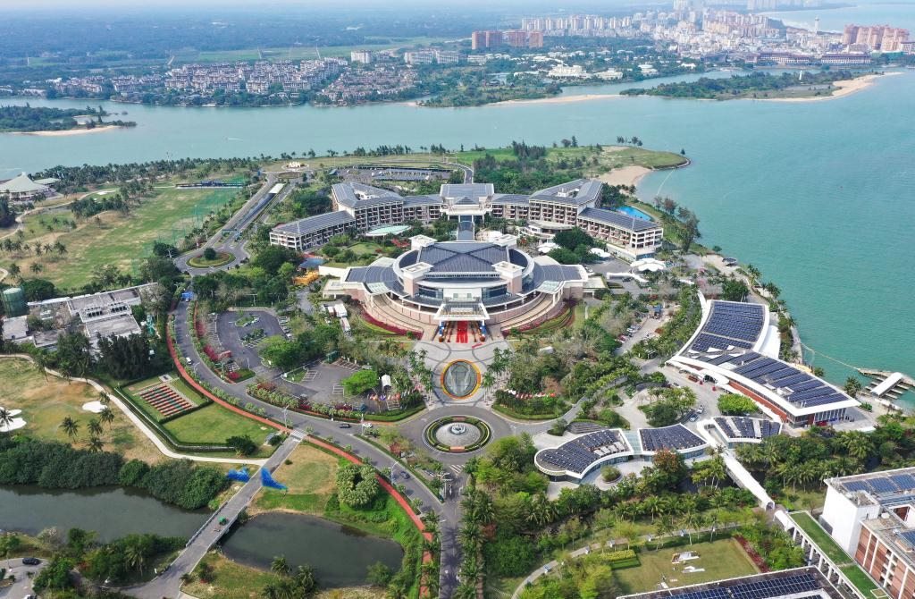 這是3月21日拍攝的博鰲亞洲論壇國際會議中心（無人機照片）。新華社記者 郭程 攝