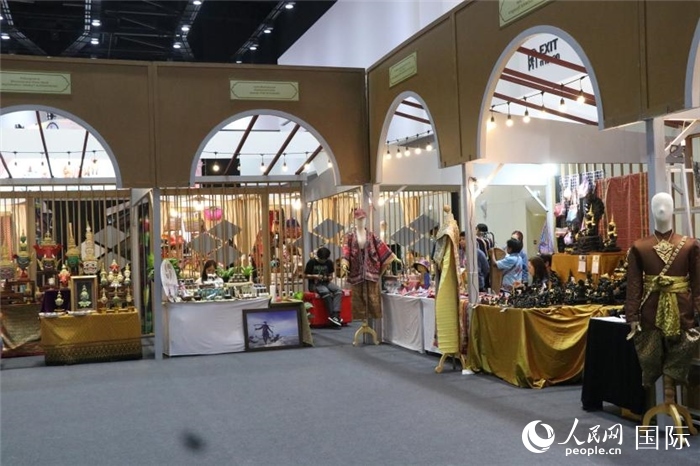 會(huì)議中心內(nèi)部展區(qū)。朱瀟逸攝