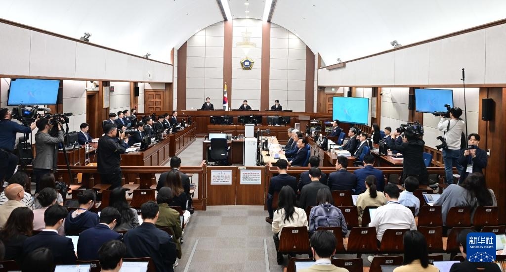 這是4月21日拍攝的韓國首爾中央地方法院庭審現(xiàn)場(chǎng)。新華社/紐西斯通訊社