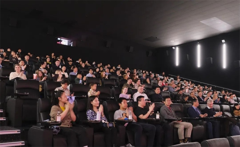 觀影現(xiàn)場。中國駐丹麥大使館供圖