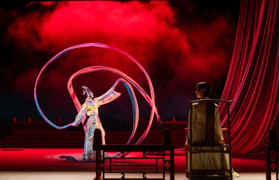 演出現(xiàn)場(chǎng)。北京人藝供圖